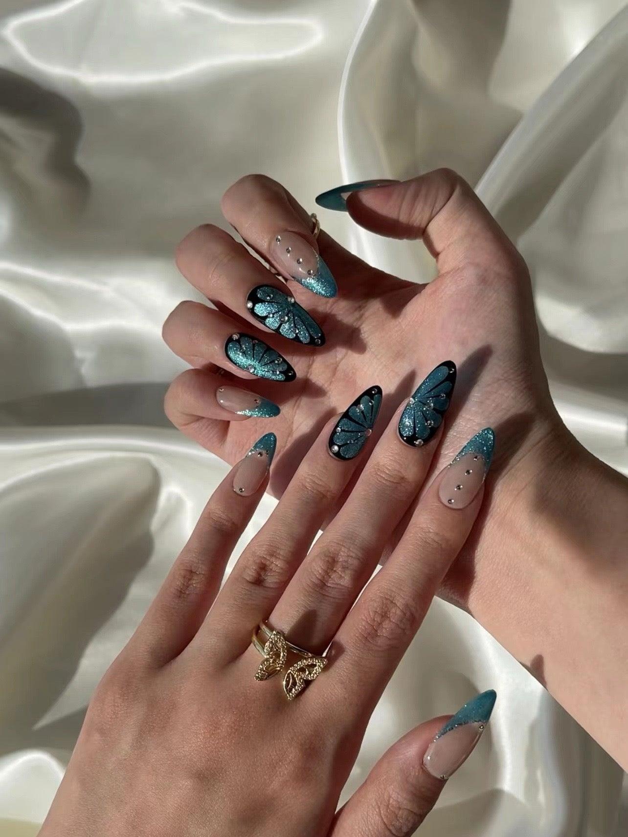 Midnight Bloom - GO2NAIL MEDIUM ALMOND PressOnNails