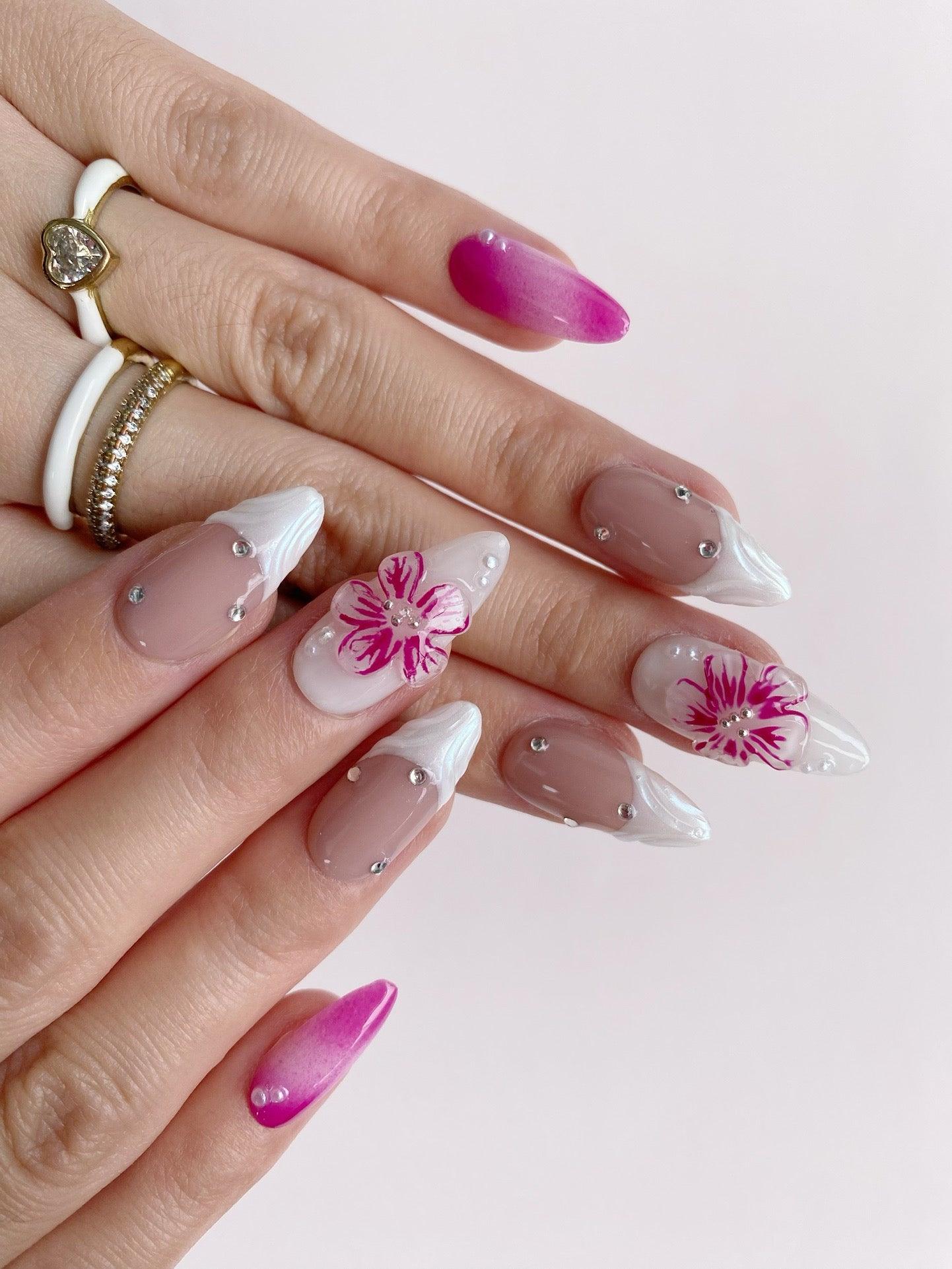 Blossom Grace - GO2NAIL  MEDIUM ALMOND PressOnNails