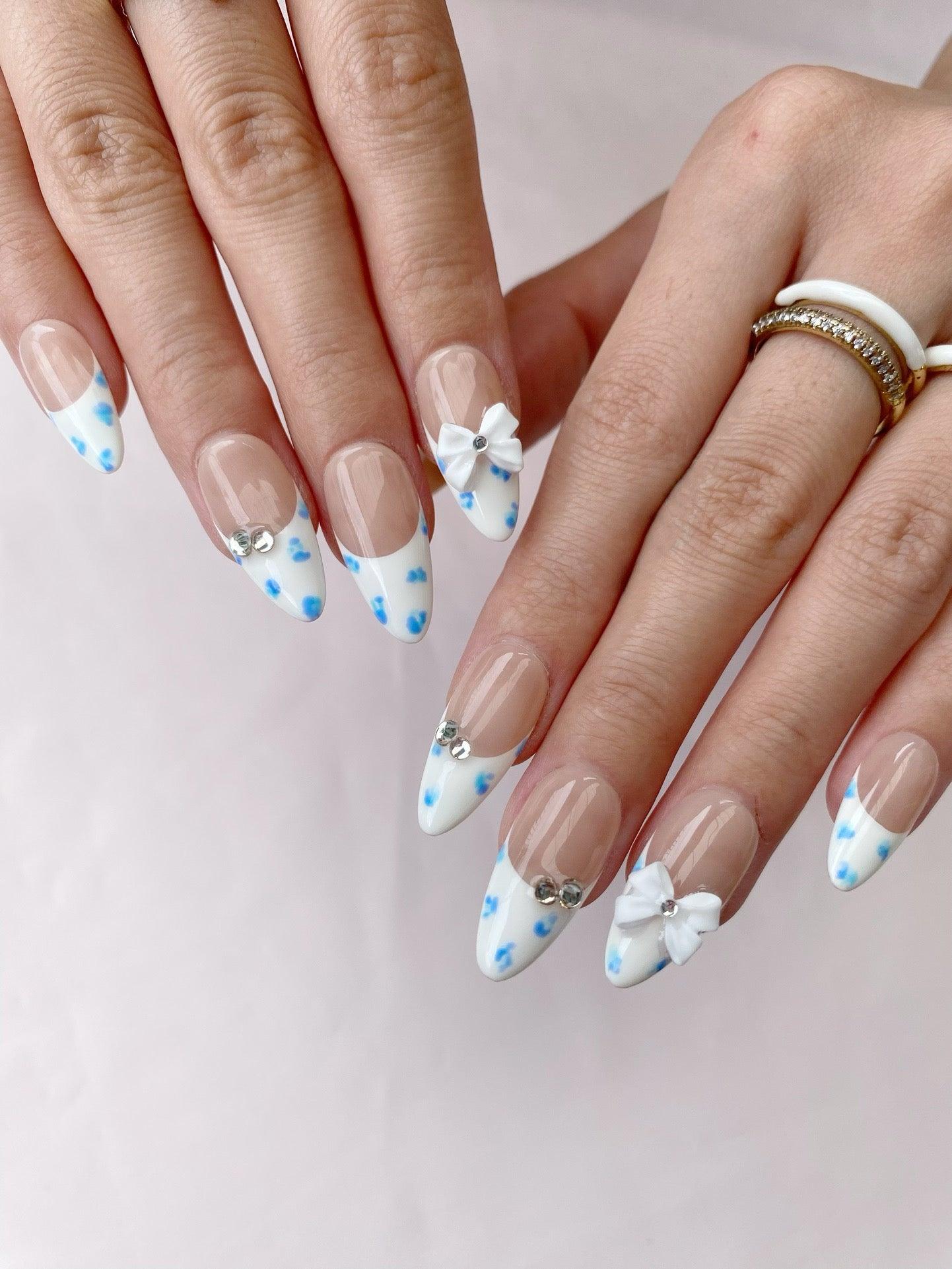 Blue Bow - GO2NAIL  MEDIUM ALMOND PressOnNails