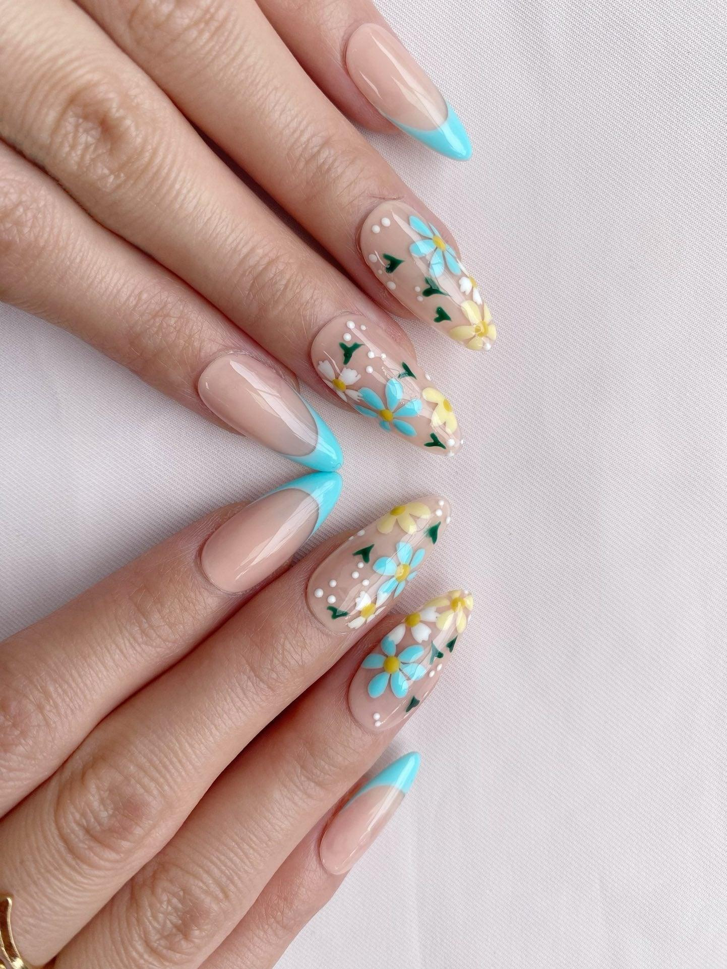 Blue Garden - GO2NAIL  MEDIUM ALMOND PressOnNails