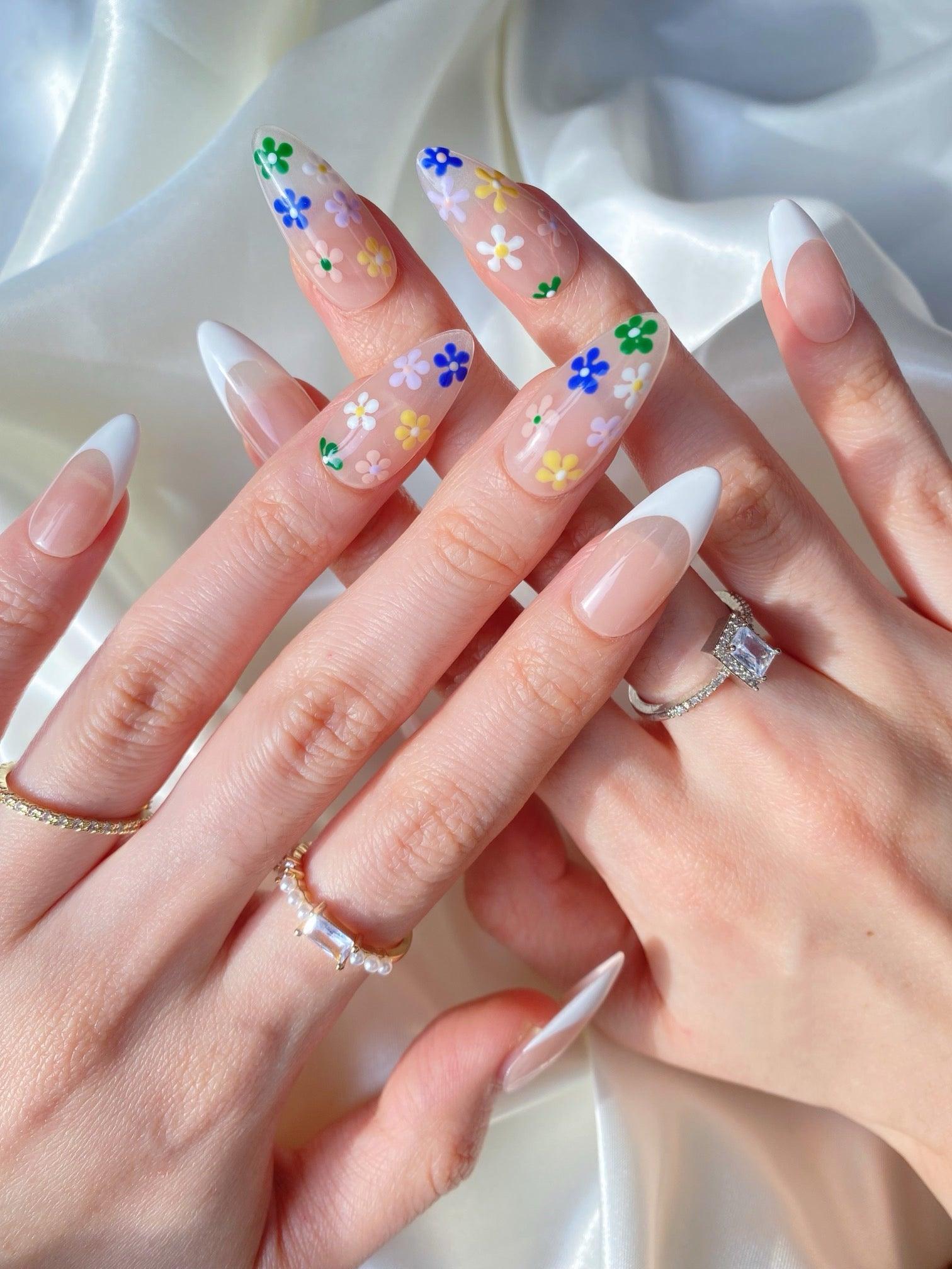 Floral French - GO2NAIL  MEDIUM ALMOND PressOnNails