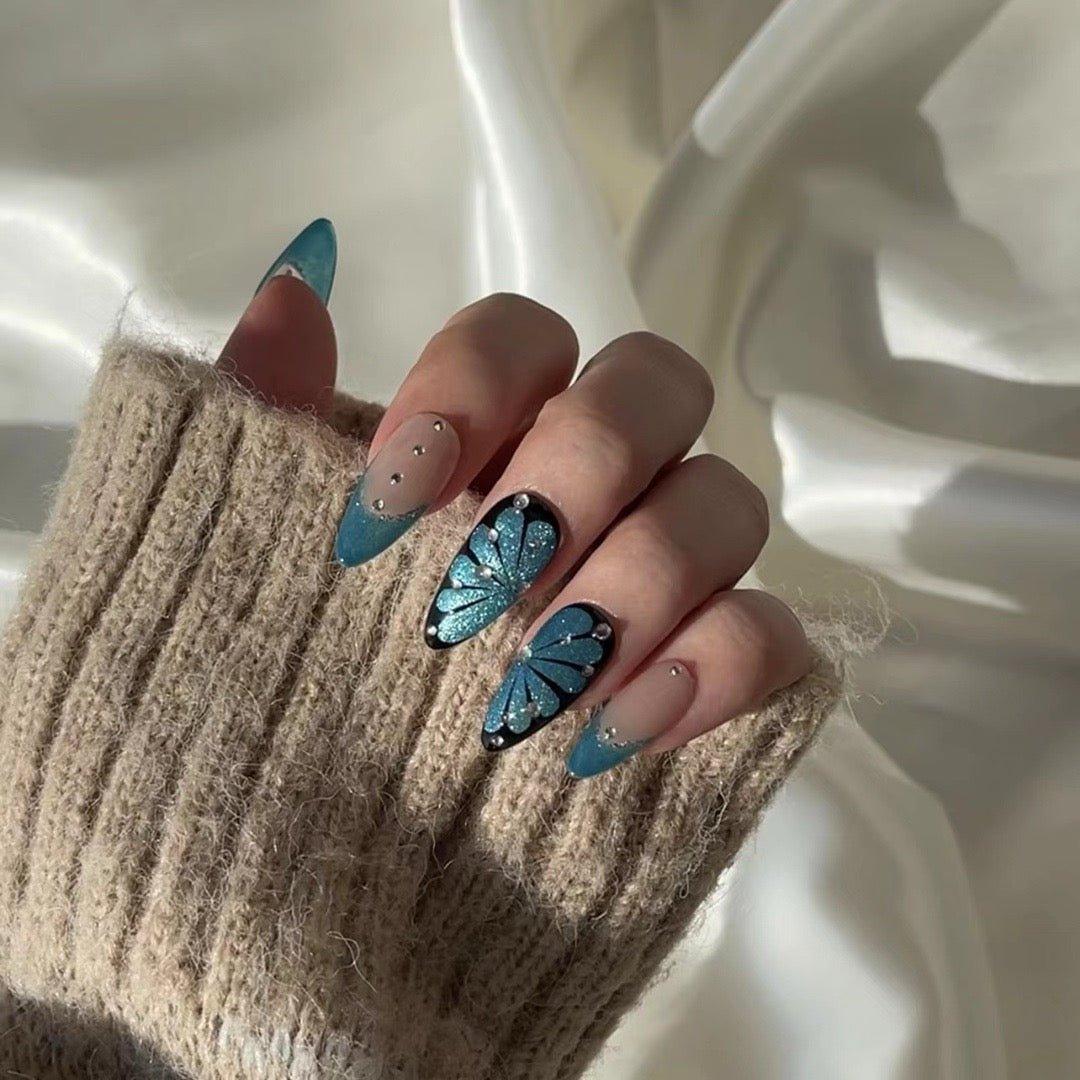 Midnight Bloom - GO2NAIL  MEDIUM ALMOND PressOnNails