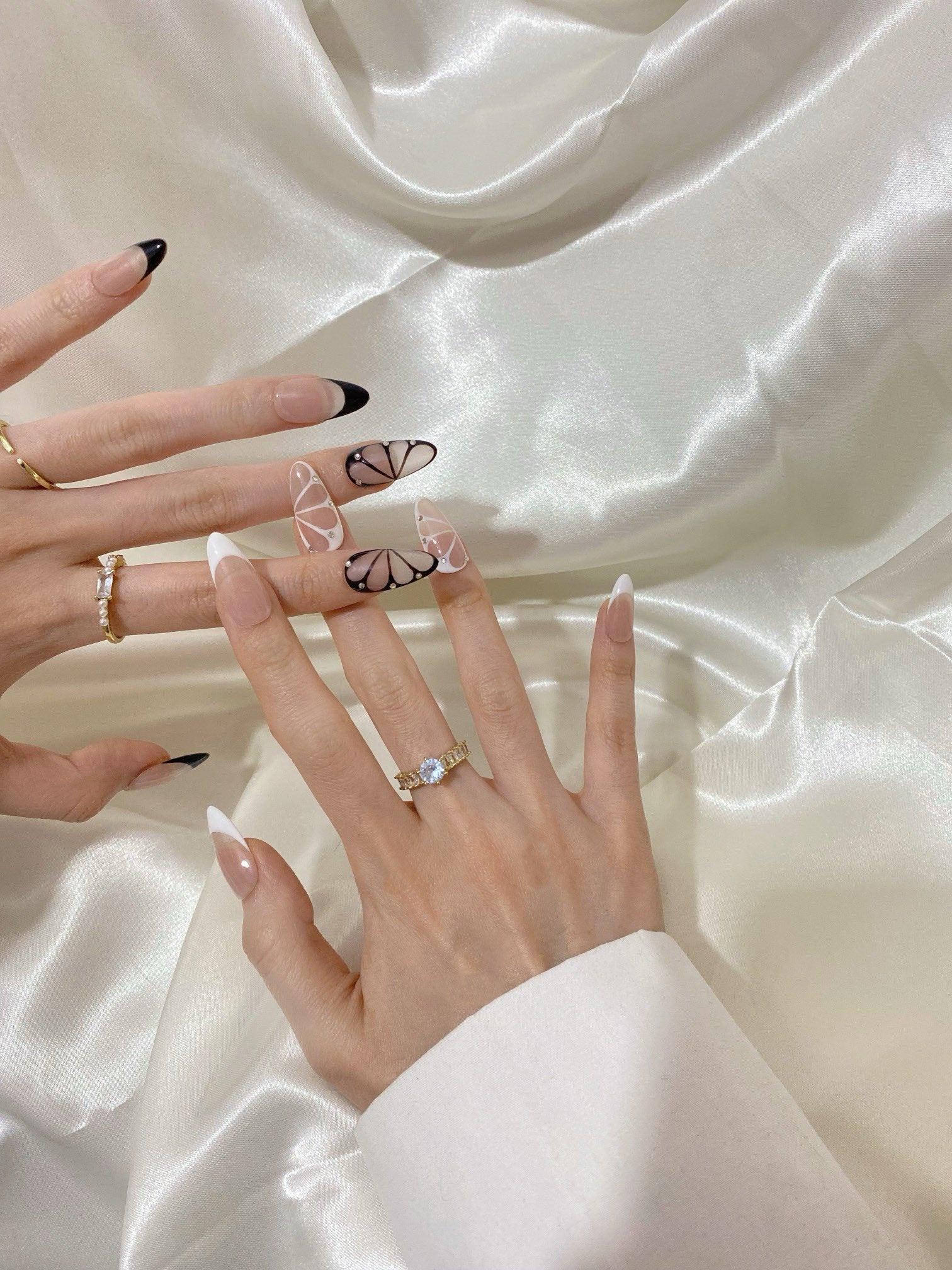 Mono Wings - GO2NAIL  LONG ALMOND PressOnNails