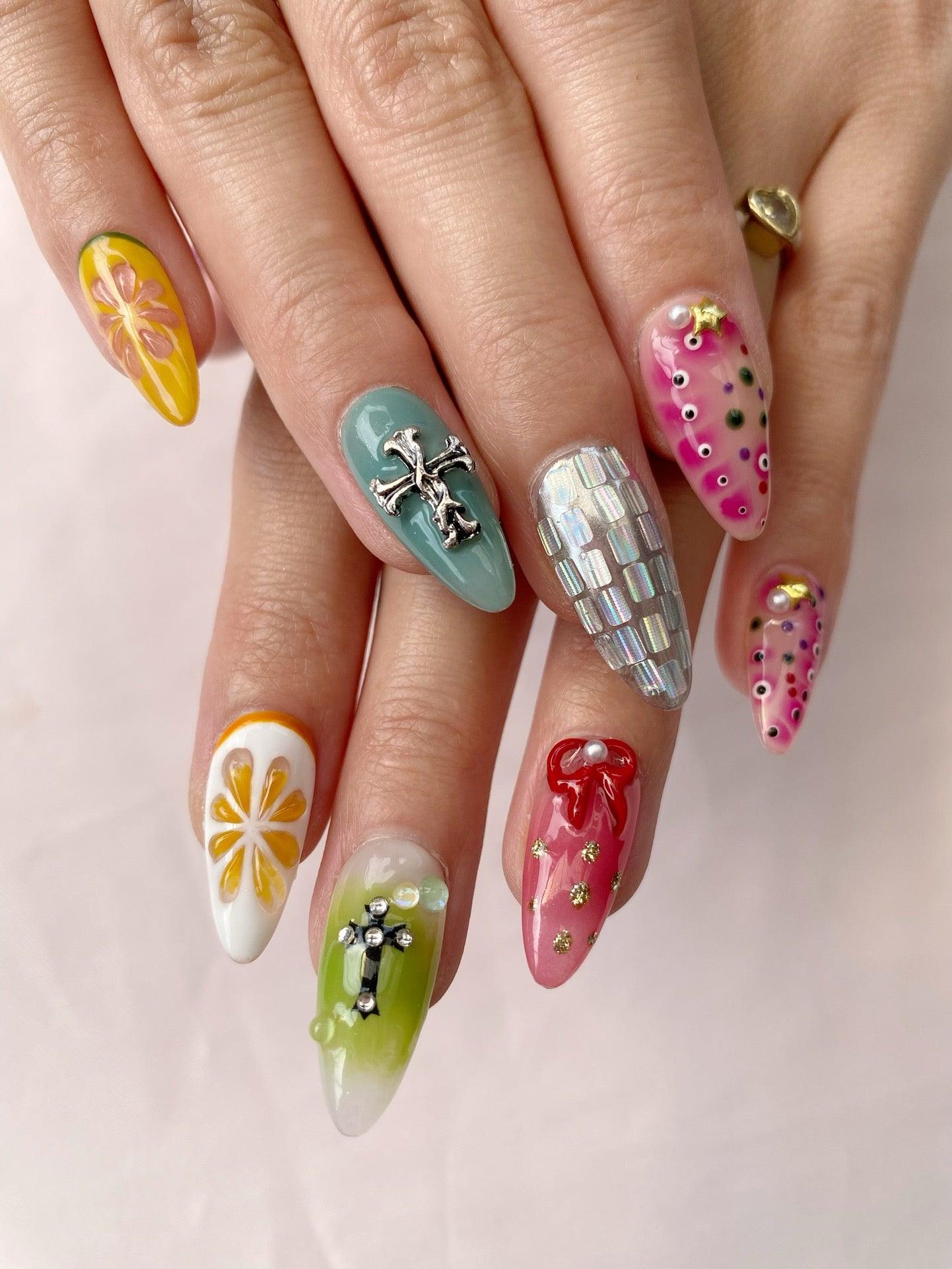 Vivid Wonderland - GO2NAIL  MEDIUM ALMOND PressOnNails